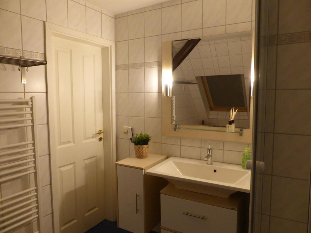 Apartment Skyline Of Jena, Luxurioes, Einzigartig, Free Wifi, Parkplatz, Klimatisiert, Zentral *